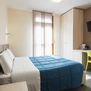 Parini Hotel Hotel